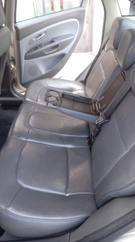 Fiat Linea Absolute Dual Logic - Foto 12