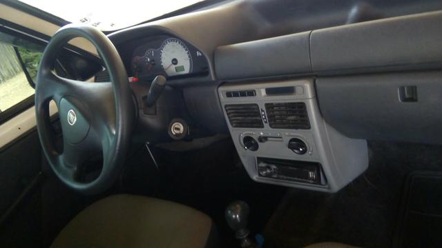 Vendo uma Fiorino valor 20 mil - Foto 2