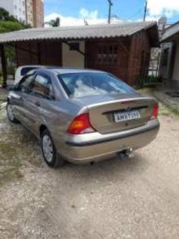 Focus sedan 2005 - Foto 3