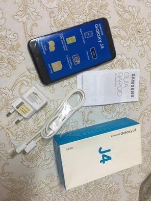 PARA VENDER HOJE !! Celular J4 32gigas+ 16gigas(cartão de memória)
