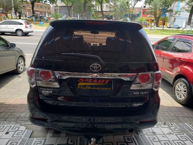 Toyota SW4 SRV 3.0 4X4 2013/2013 Preta - Foto 5