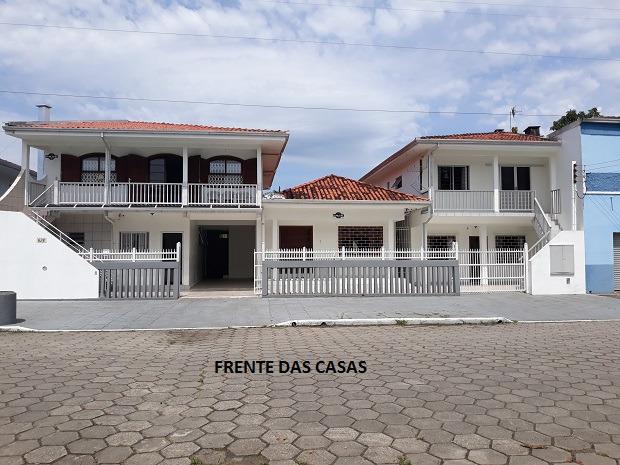 Casas em Guaratuba, próximo do Cristo