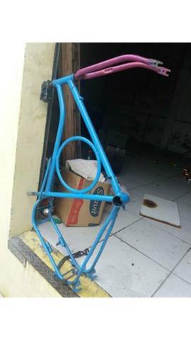 Vendo quadro de barra circular e outras peças