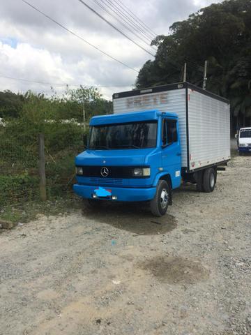 Vendo Mercedes Benz 709 - Foto 2