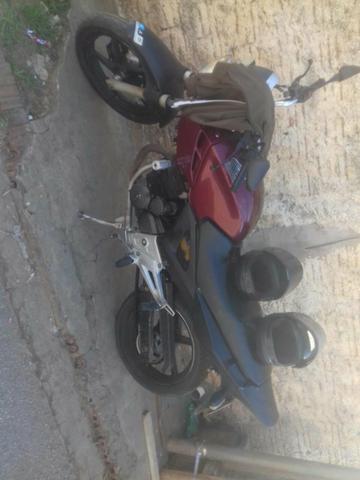 Troco por carro 250 cilindrada - Foto 2