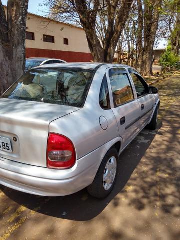 Corsa sedan 2005