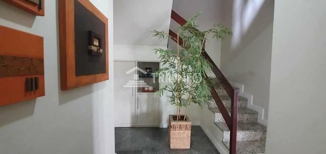 GM - Casa em condomínio/ 3 suítes/ Ótima localização