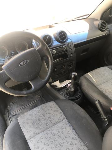 Fiesta Sedan R$18,000 - Foto 3