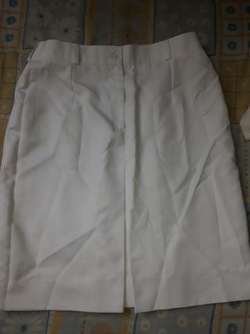 Uniformes brancos calças compridas e saia - Foto 6