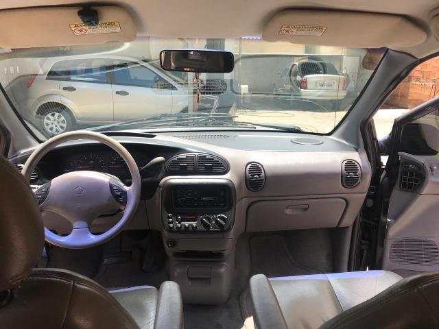 Caravan Chrysler - Foto 3