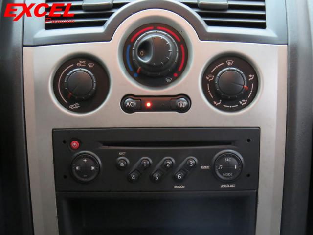 RENAULT MEGANE SEDAN DYNAMIQUE 2.0 16v(Aut.) 4p 2009 - Foto 8