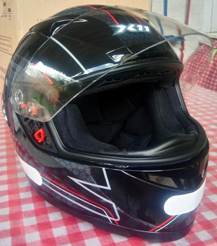 Capacete X11 || Modelo: Volt - Preto || Tam. 60 || Usado - Foto 4