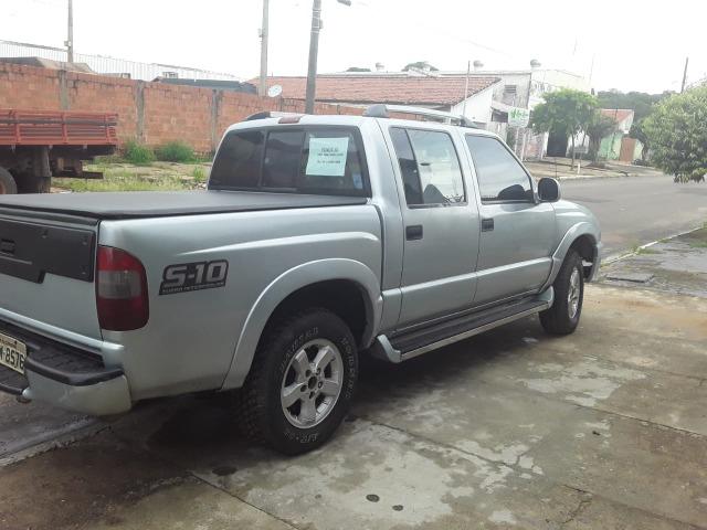 Vendo S-10 Prata Cabine dupla a Diesel - Foto 5