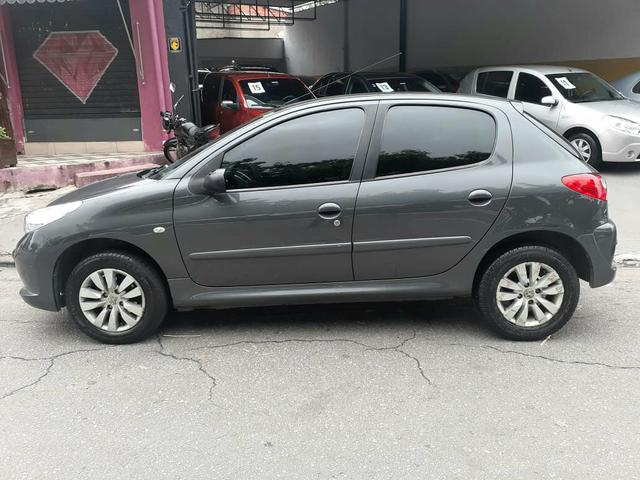 Peugeot 207 XR 1.4 Flex 2012 Completo - Foto 3