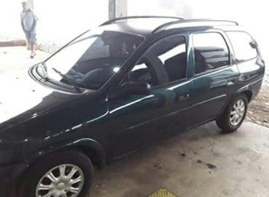 Vendo Corsa completo 7.500 no dinheiro