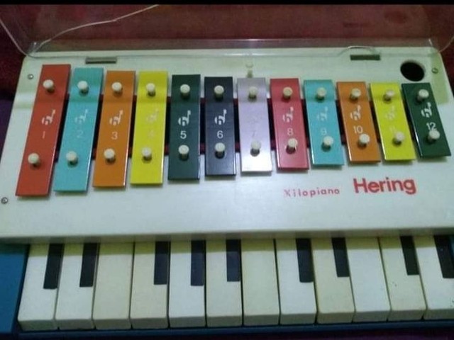 Pianinho Hering Xilopiano Anos 70. - Foto 2