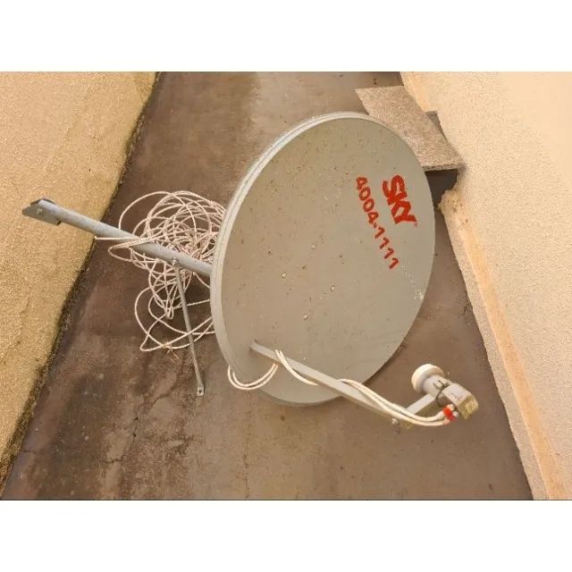 Antena Sky sem uso Digital com LNB