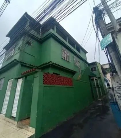 Casa de 3 quartos e terraço em Nilópolis Particular com Escritura