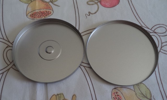 Porta CD De Metal Roche. Para colecionadores.  - Foto 2