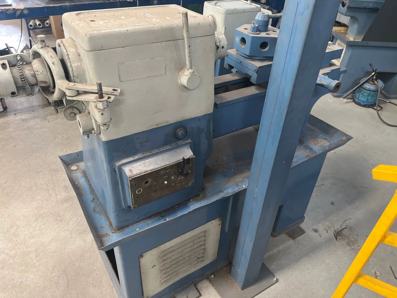 Torno revólver Iram Mecânico Industrial