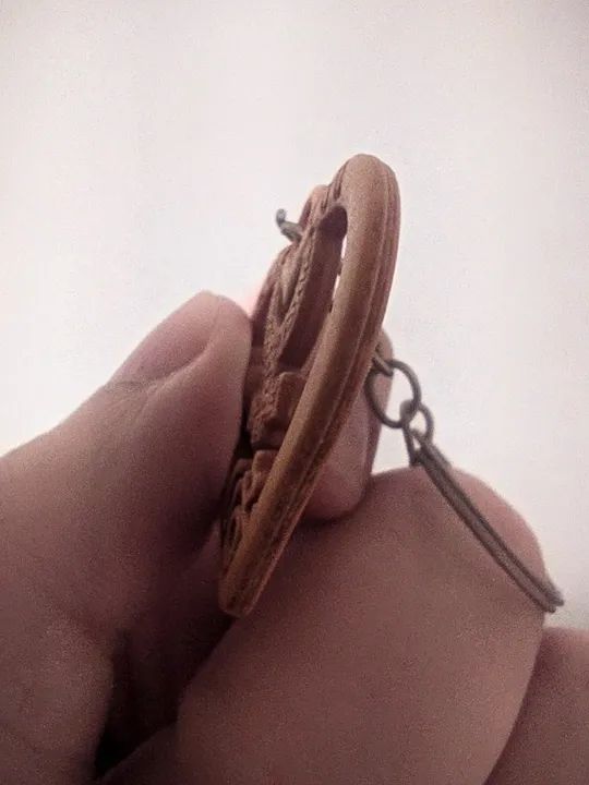 Chaveiro Coração Love You em Resina - Foto 5