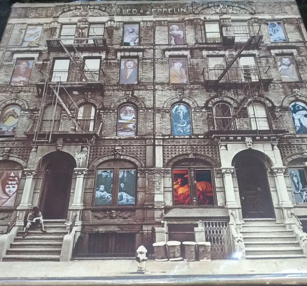 Disco LP Led Zeppelin - Phisical Grafitti (Vinil) - Foto 2