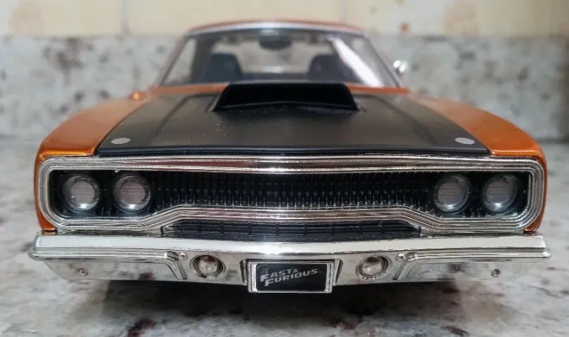 1970 Fast and Furious 7 Jada Toys 1:24 Dom?s Plymouth Road Runner Copper