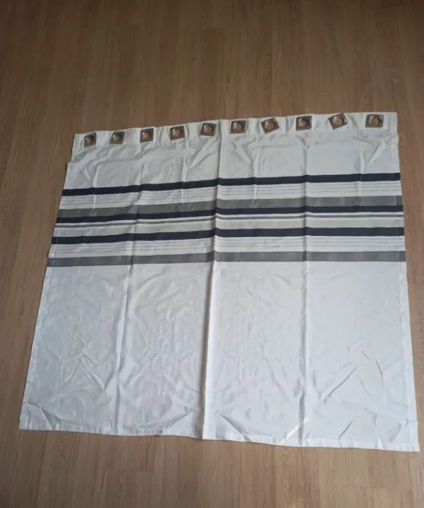 Cortina Listrada Bege Cinza Preto p varão - Foto 4