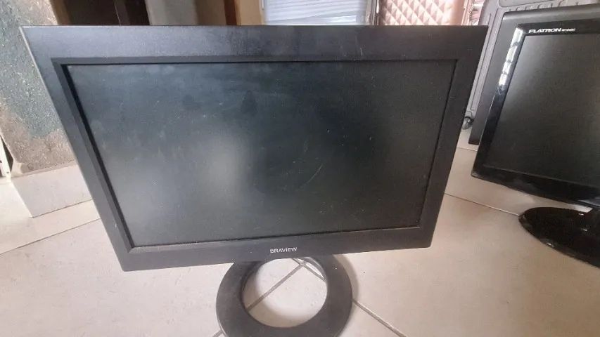 8 monitores com defeito. Diversas marcas e tamanhos - Foto 2