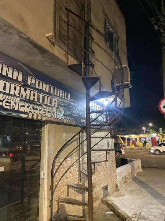 Escada caracol em metal para sua casa! - Foto 2