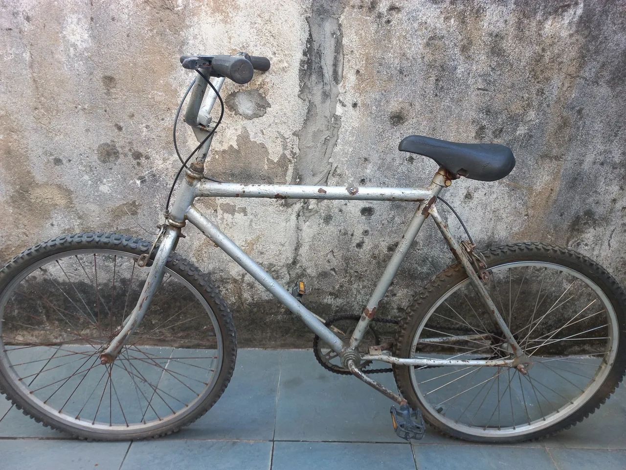 Bicicleta aro 26 para arrumar ou aproveitar peças  - Foto 5
