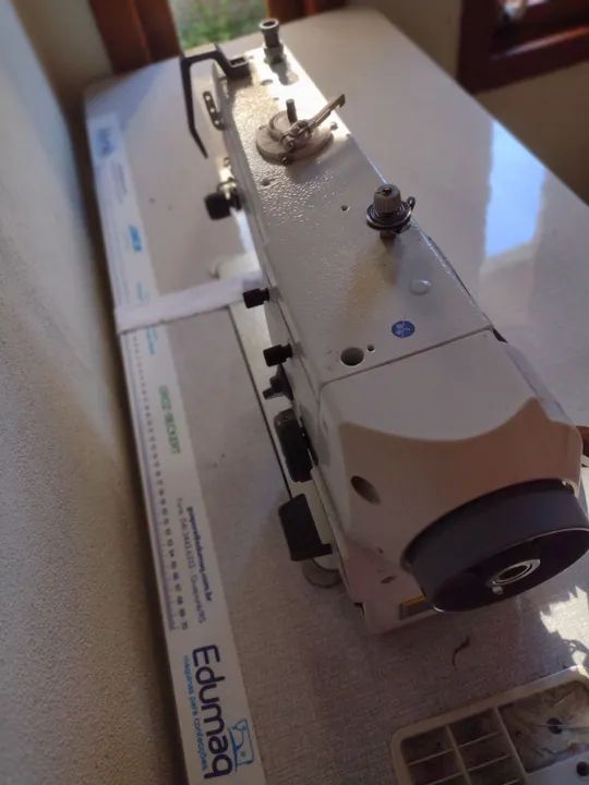 Máquina de Costura 3 potinhos retaIndustrial Sansei - Foto 3