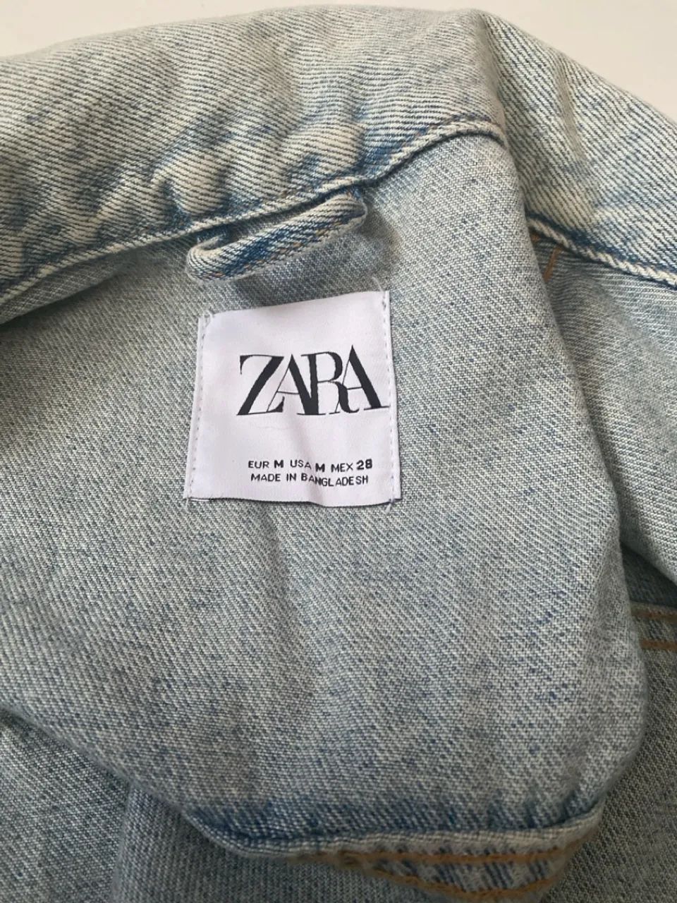 Jaqueta jeans Zara - Tamanho P grande - Foto 4