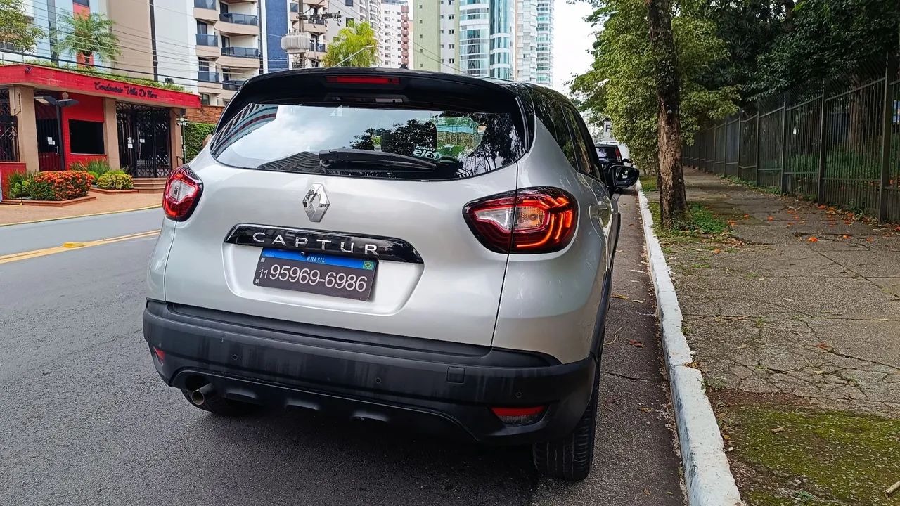 Captur 1.6 life automático 2020 p Uber Black - Foto 7