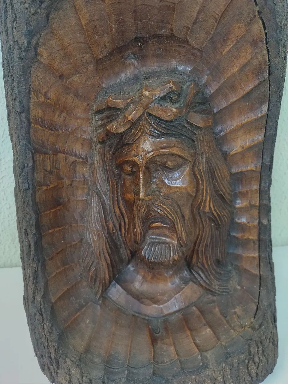 Jesus Cristo entalhado em madeira  - Foto 4