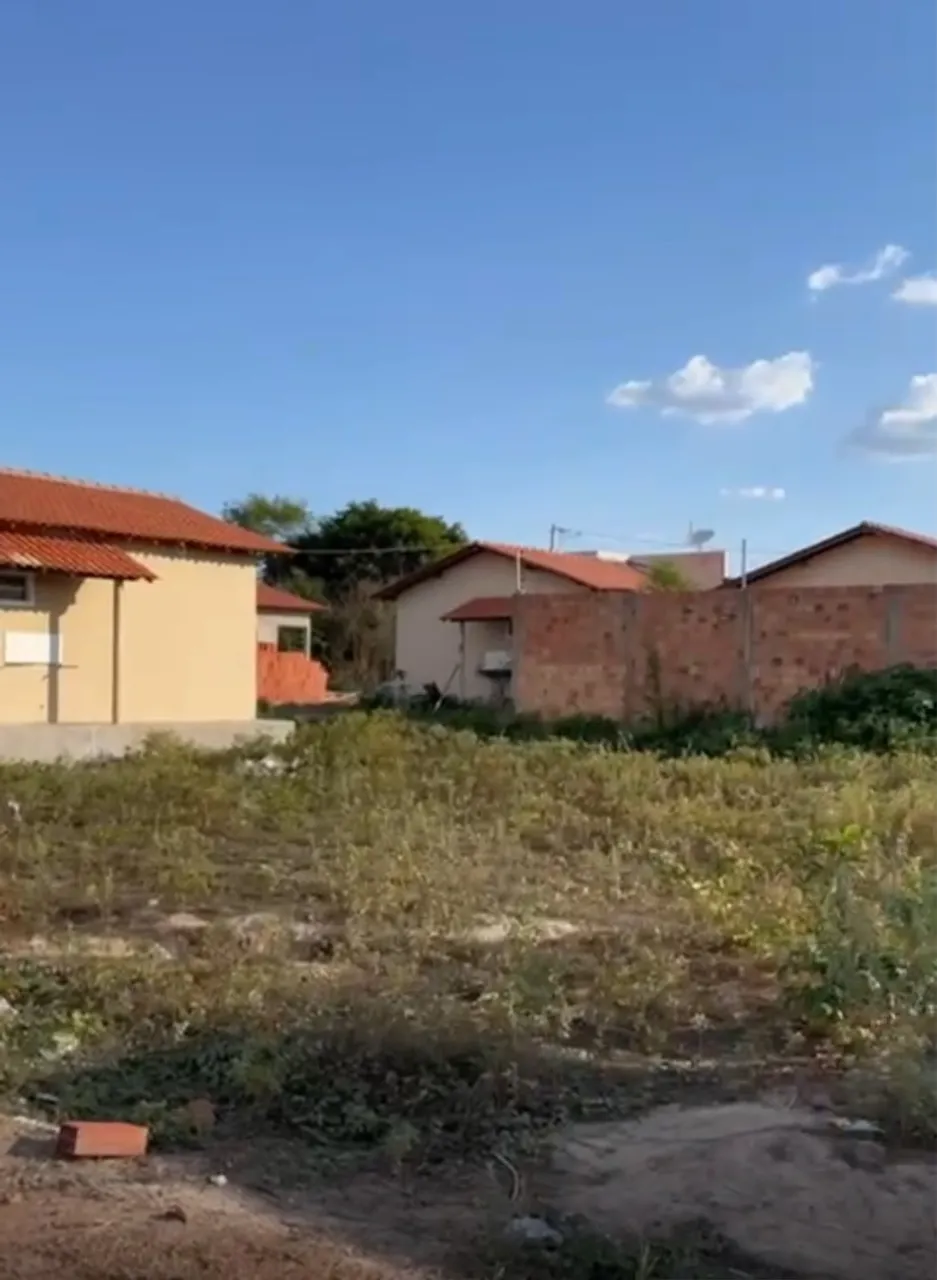 Lotes excelentes em Altos