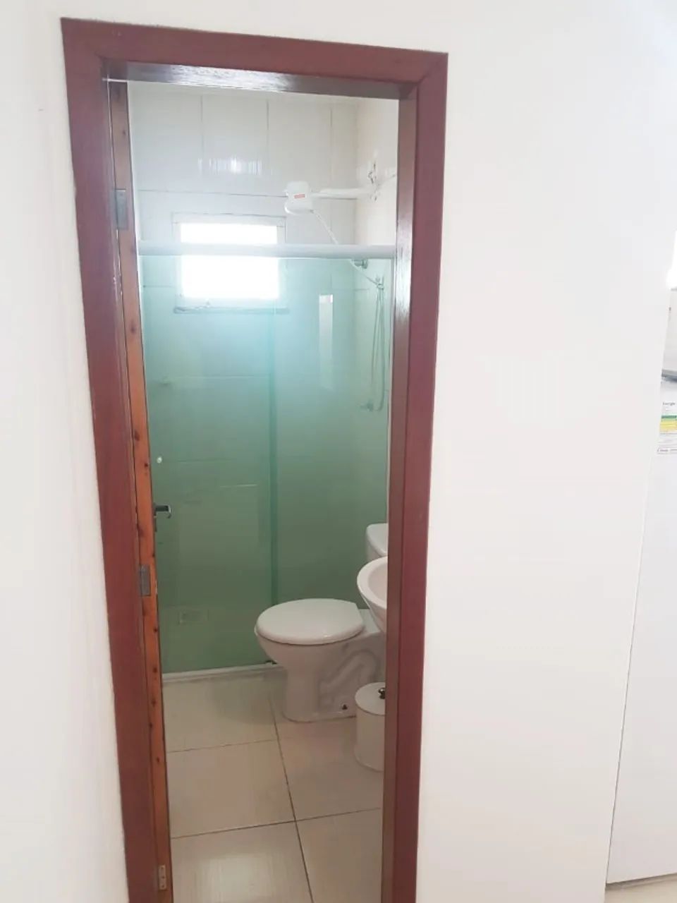 alugo apartamento mobiliado para até 2 pessoas no Carianos - Foto 4