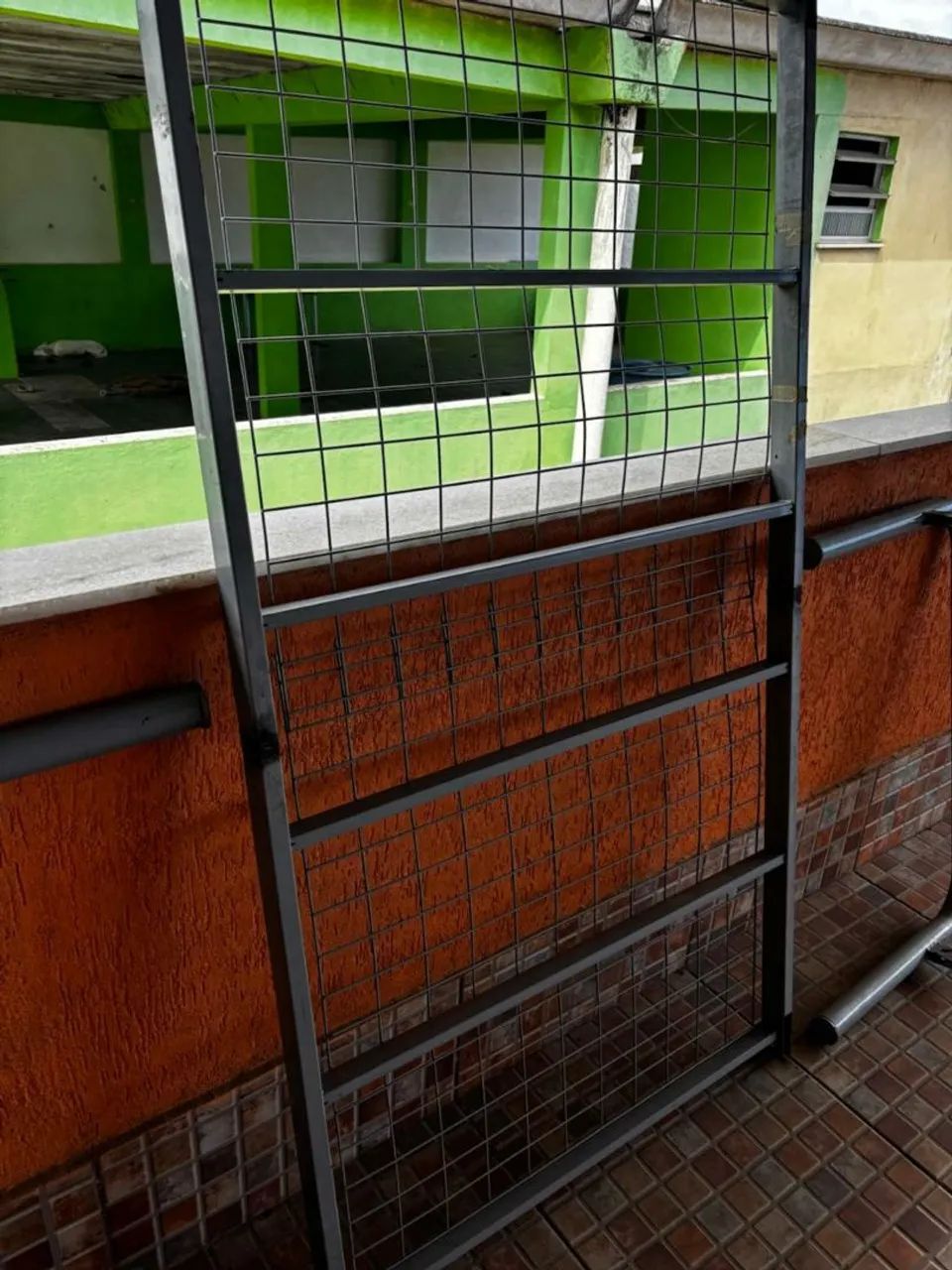 Cama de ferro NO ESTADO