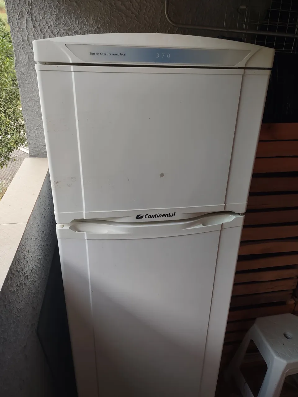 Geladeira Continental 370 Litros