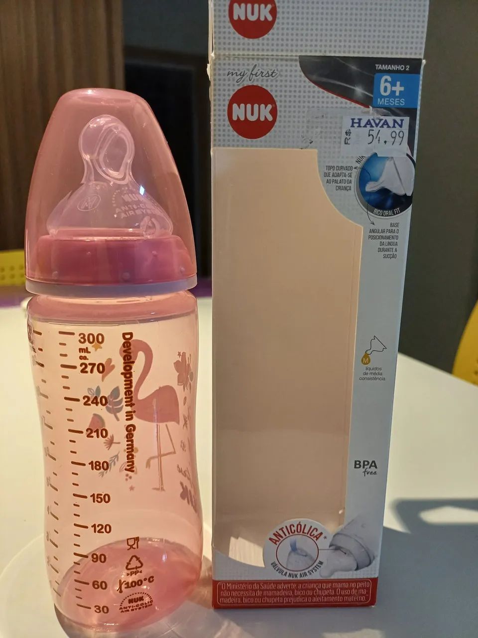 02 Mamadeiras seminovas de 330ml: uma Nuk my first e outra Kuka. - Foto 2