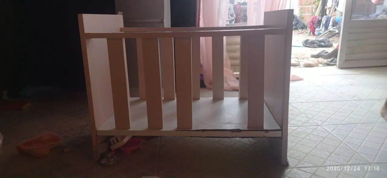 Berço de boneca 2064850058817409122