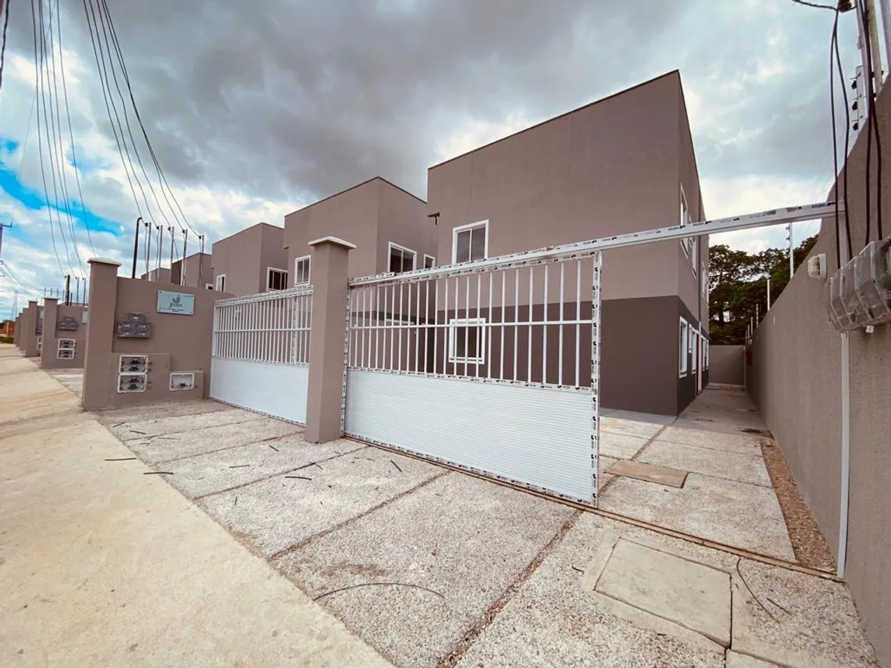 Apto 2 quartos + garagem no Geraraú - Itaitinga