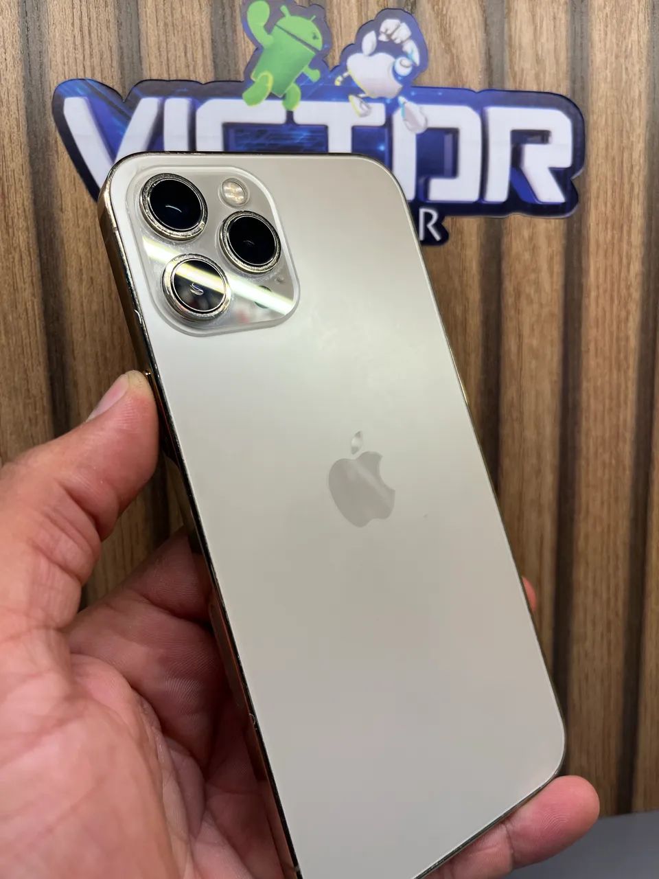 iPhone 12 pro シルバー 256 GB au iPhone 12 Pro 256GB SILVER (seminovo) – LS