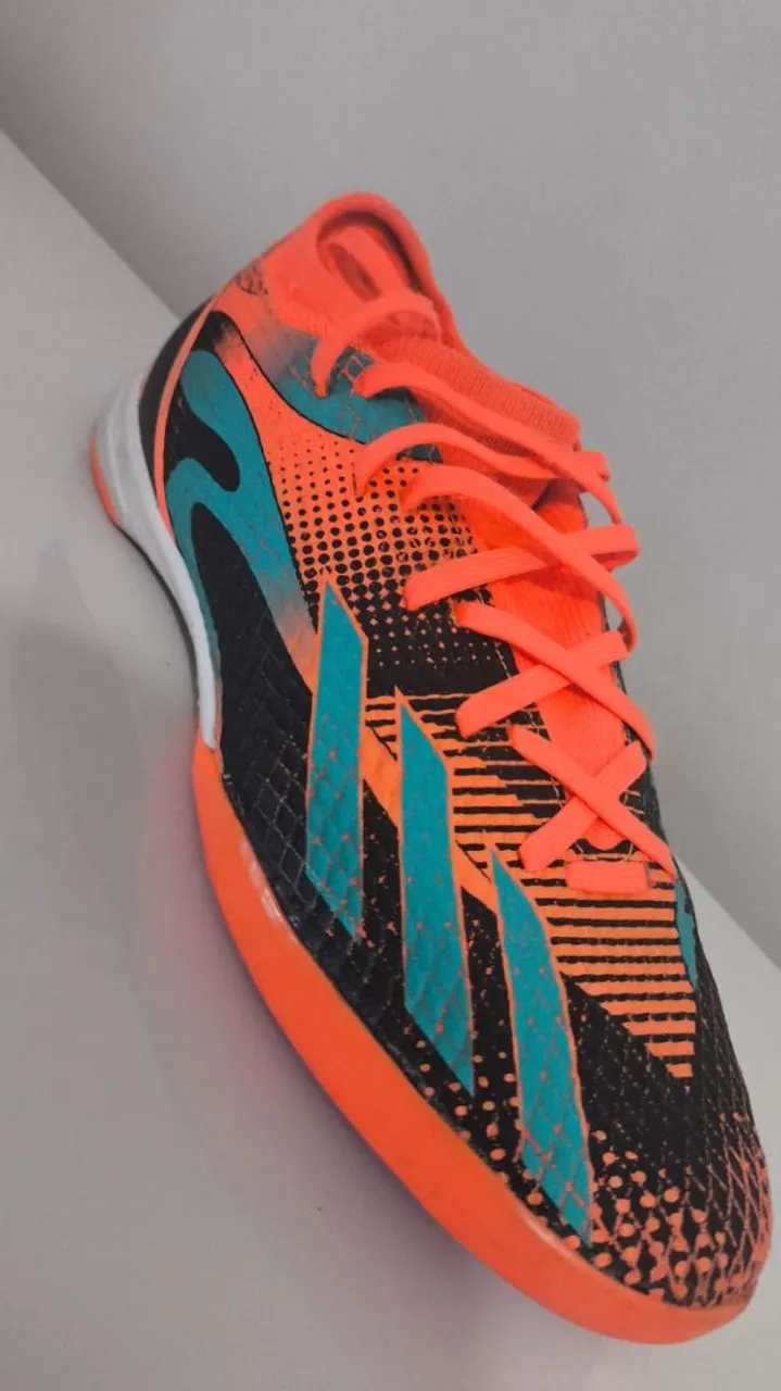 Chuteira Adidas Futsal - Laranja, Preto e Azul
