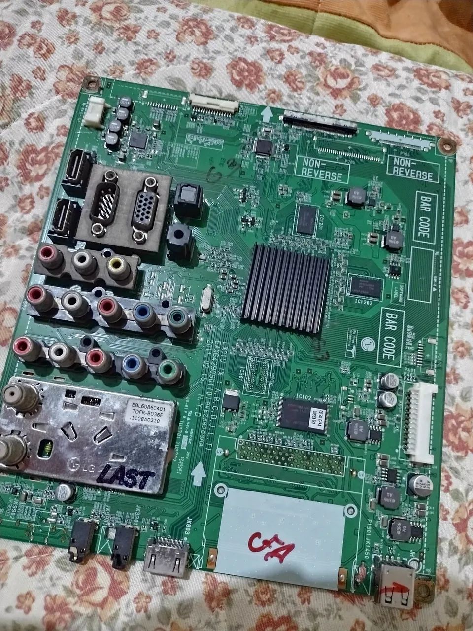 Placa Principal TV LG 42Lv3500 usada com defeito. - Foto 5