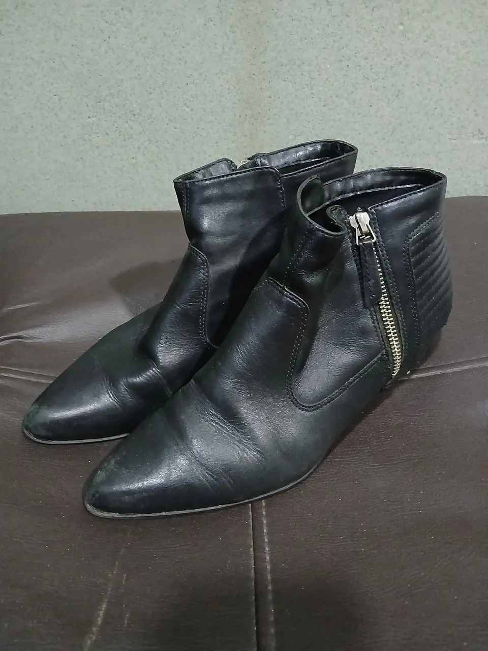 Botas de couro pretas