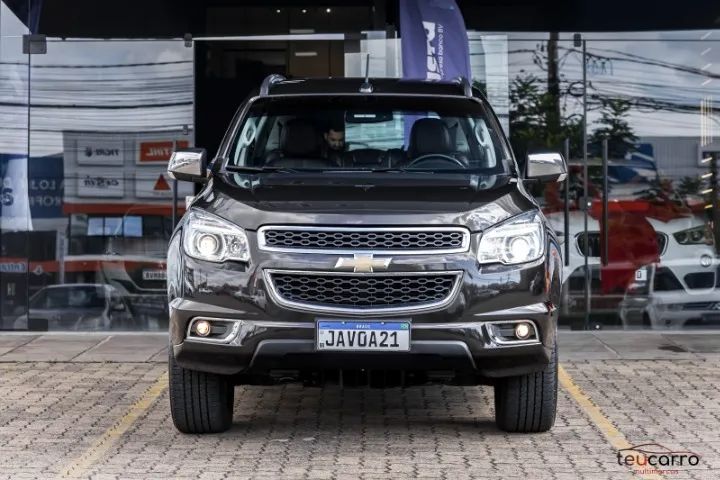 Trailblazer 2.8 TD 4x4 - impecável e com 7 lugares - Foto 2