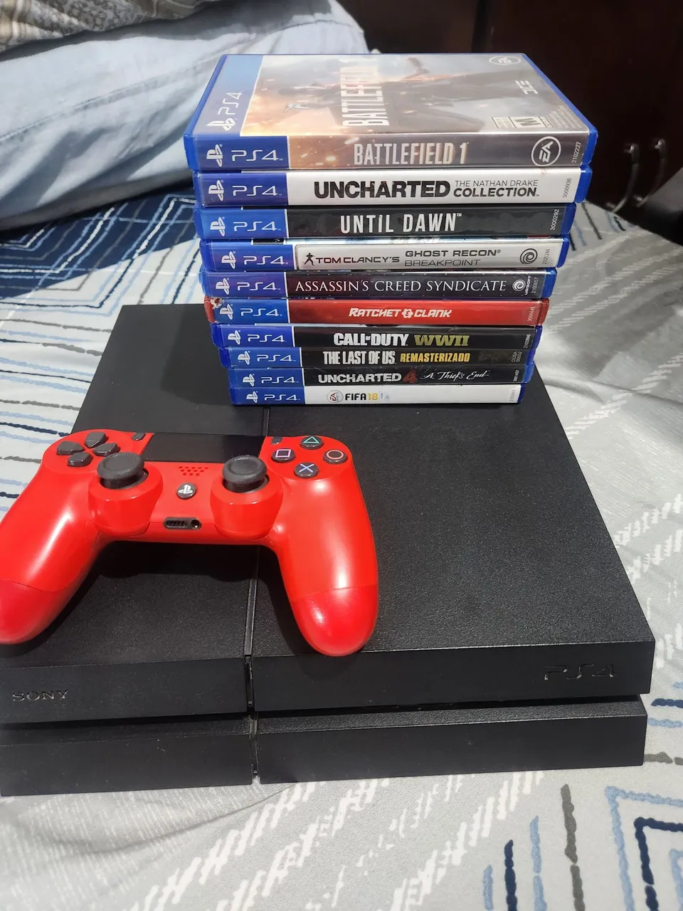 PS4 Slim com Controle Vermelho