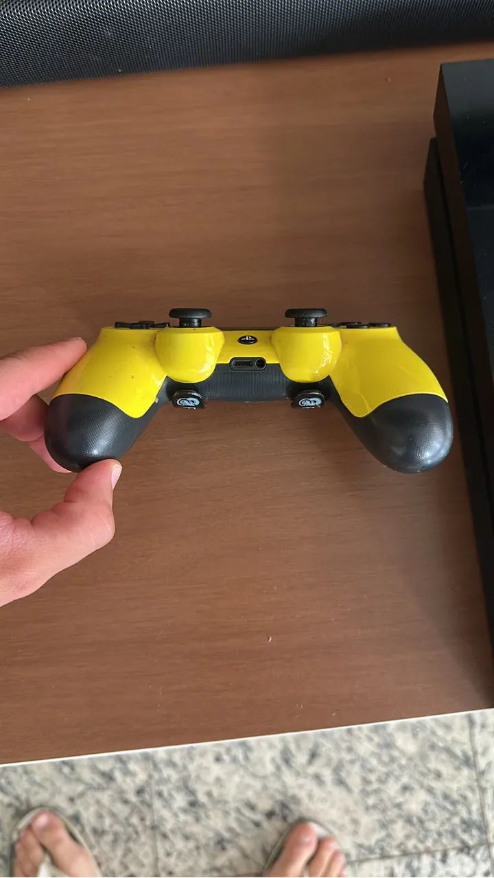 PS4 Gaming Controller64290075235843121