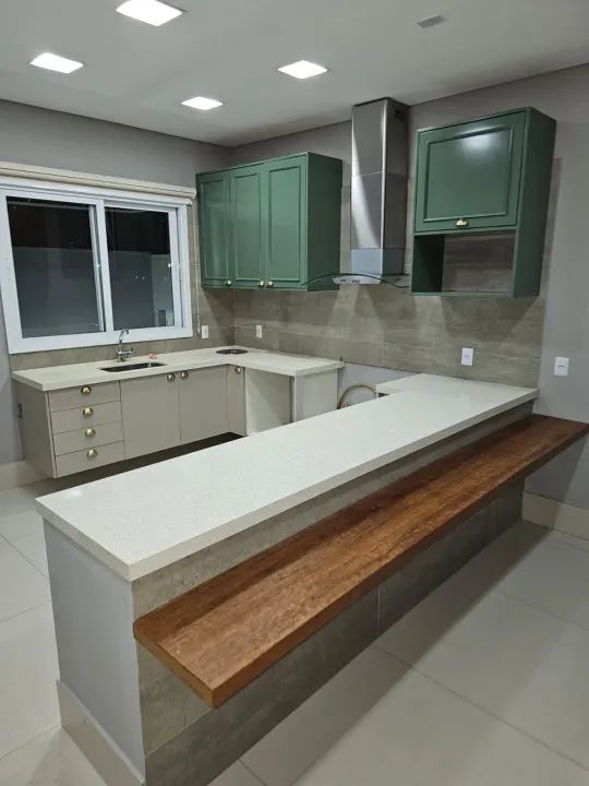 Condomínio Florais dos Lagos. AT 500m². AC de 280m. 4 suites + lavabo e wc piscina. - Foto 4